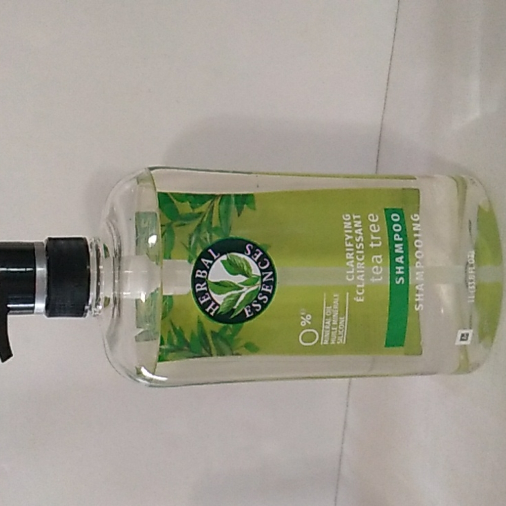 Herbal Essences Tea Tree oil Shampoos. New.